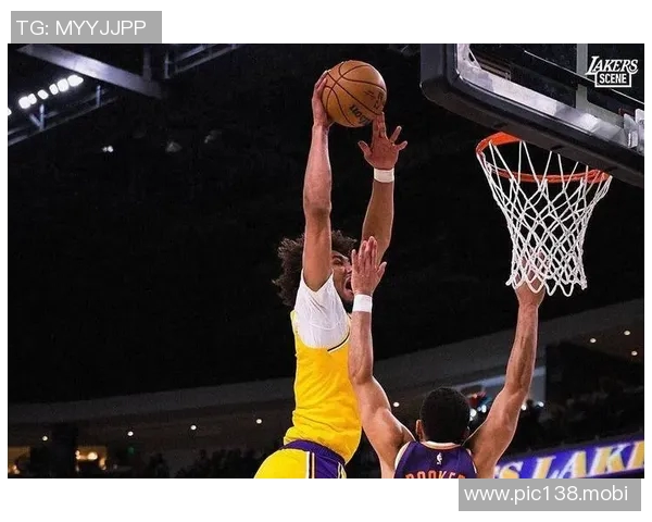 湖人30分惨败又31分大胜！077三节37+11+12，艾顿28+13，老詹20+6